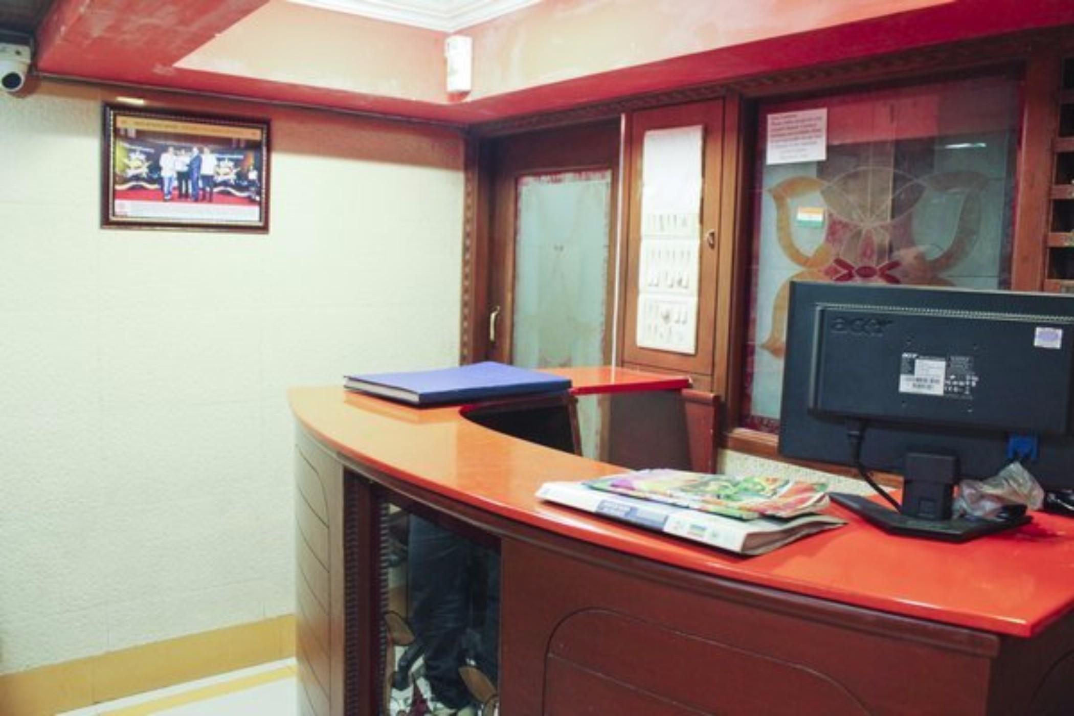Hotel Arma Court - Near Us Embassy, Bkc