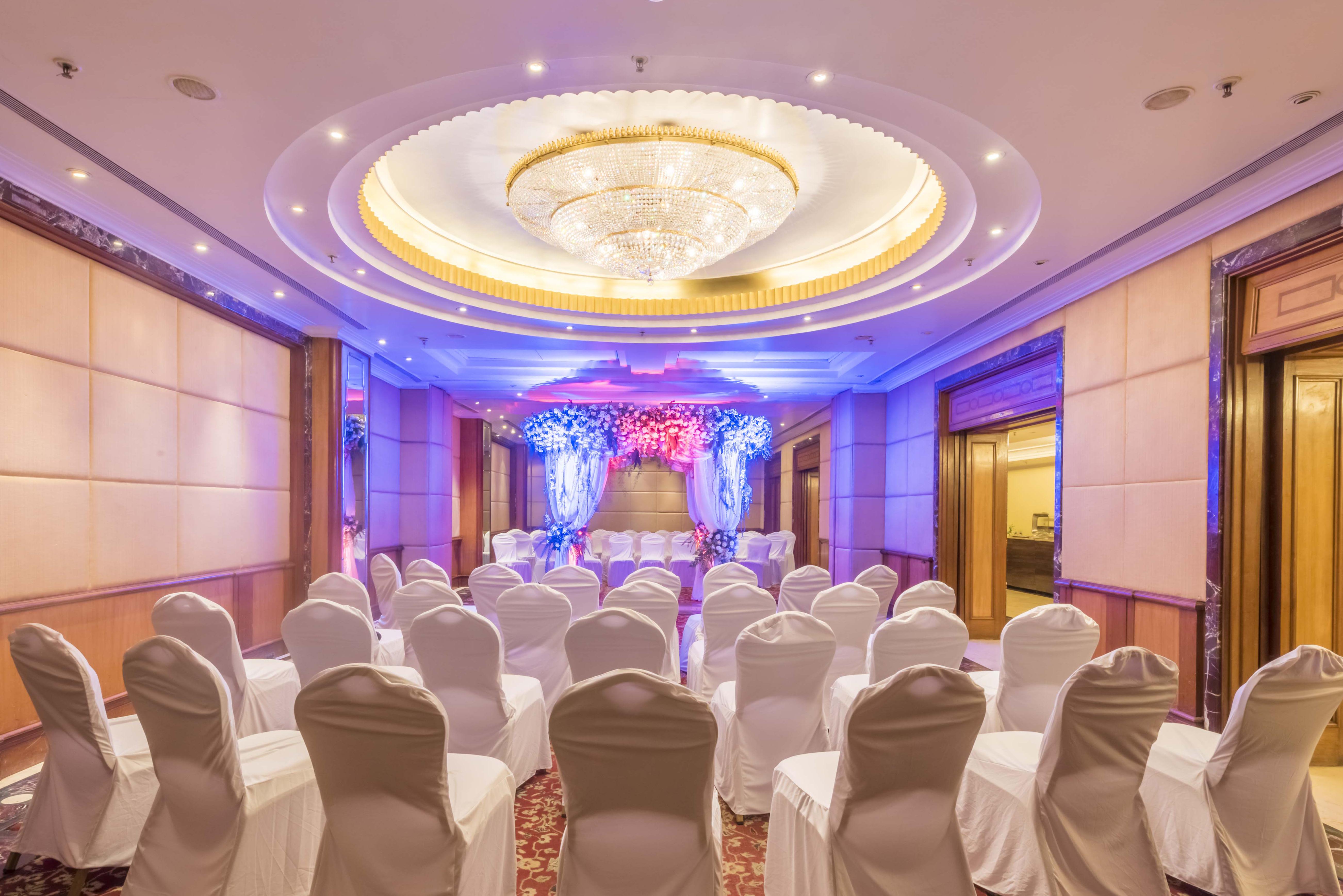 Parle International Hotel