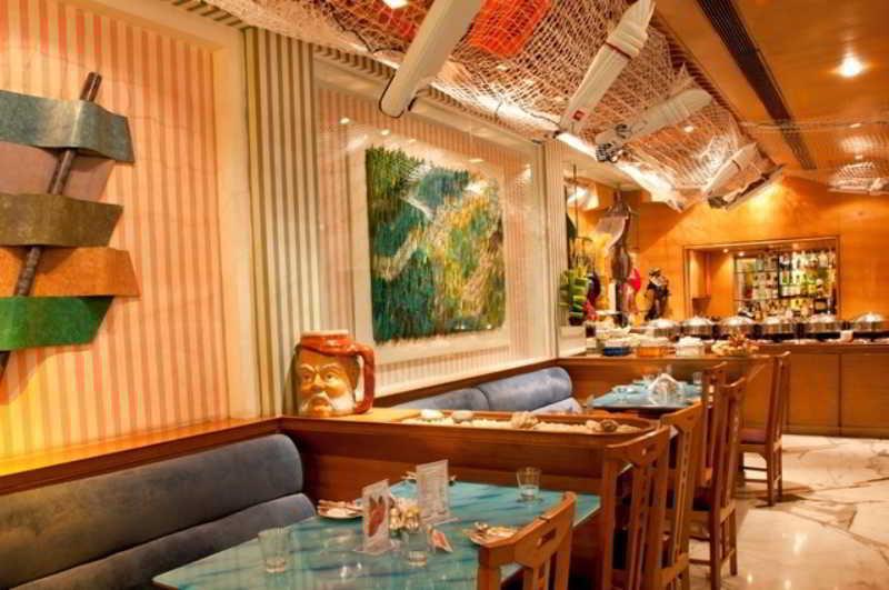 The Ambassador, Marine Drive, 4* Mumbai