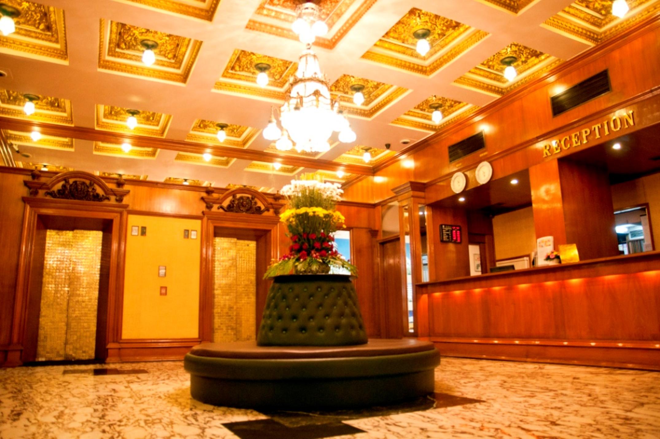 The Ambassador, Marine Drive, 4*