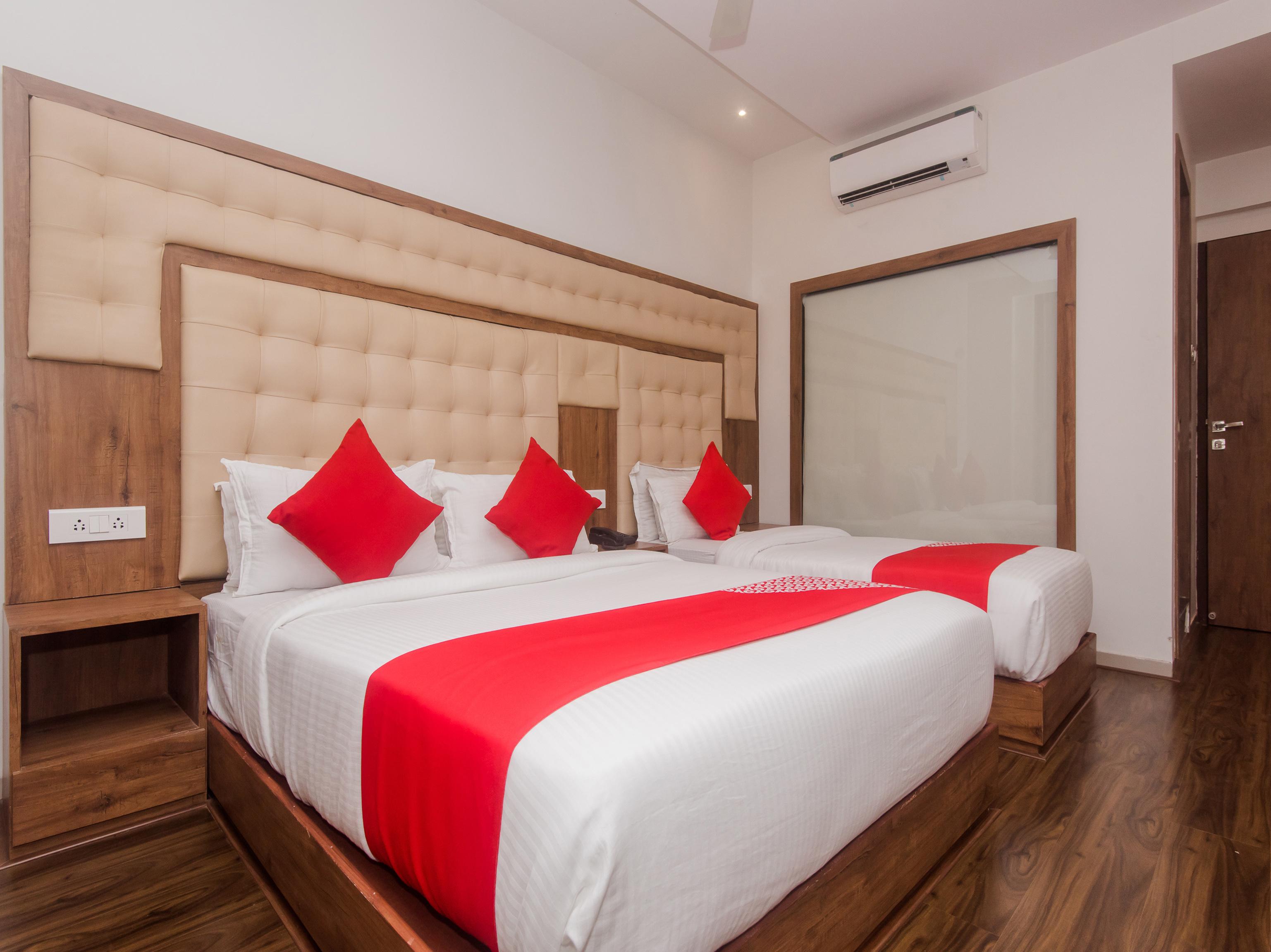 Oyo 22039 Bkc Grand 2* Mumbai