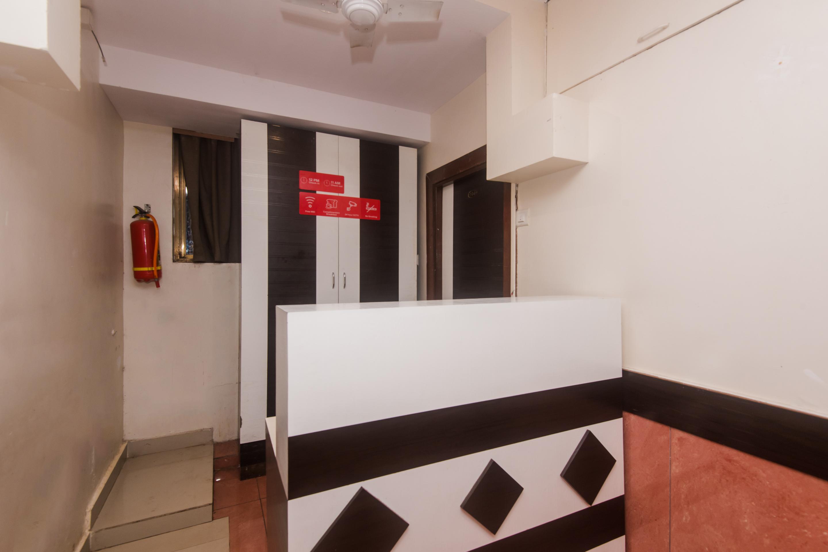 Hotel Oyo 22039 Bkc Grand