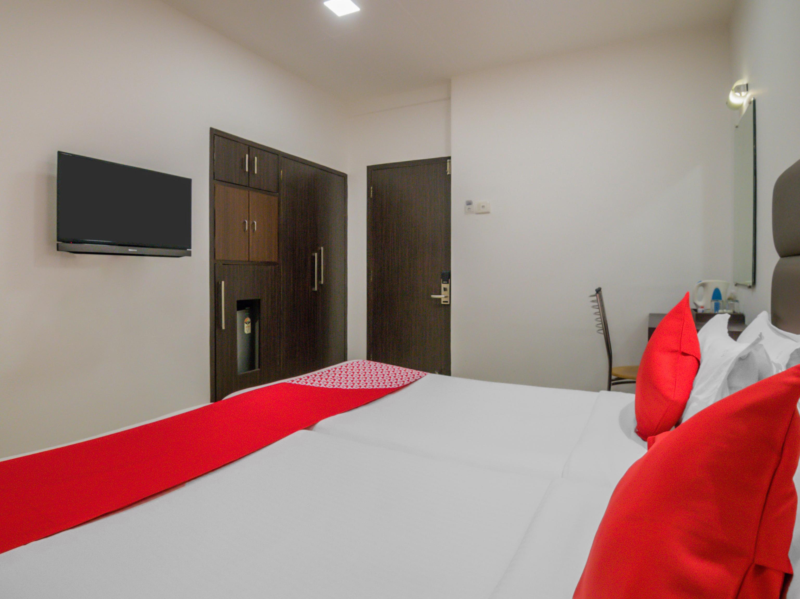 Oyo Flagship 18252 Supreme Cuffe Parade 3* Mumbai