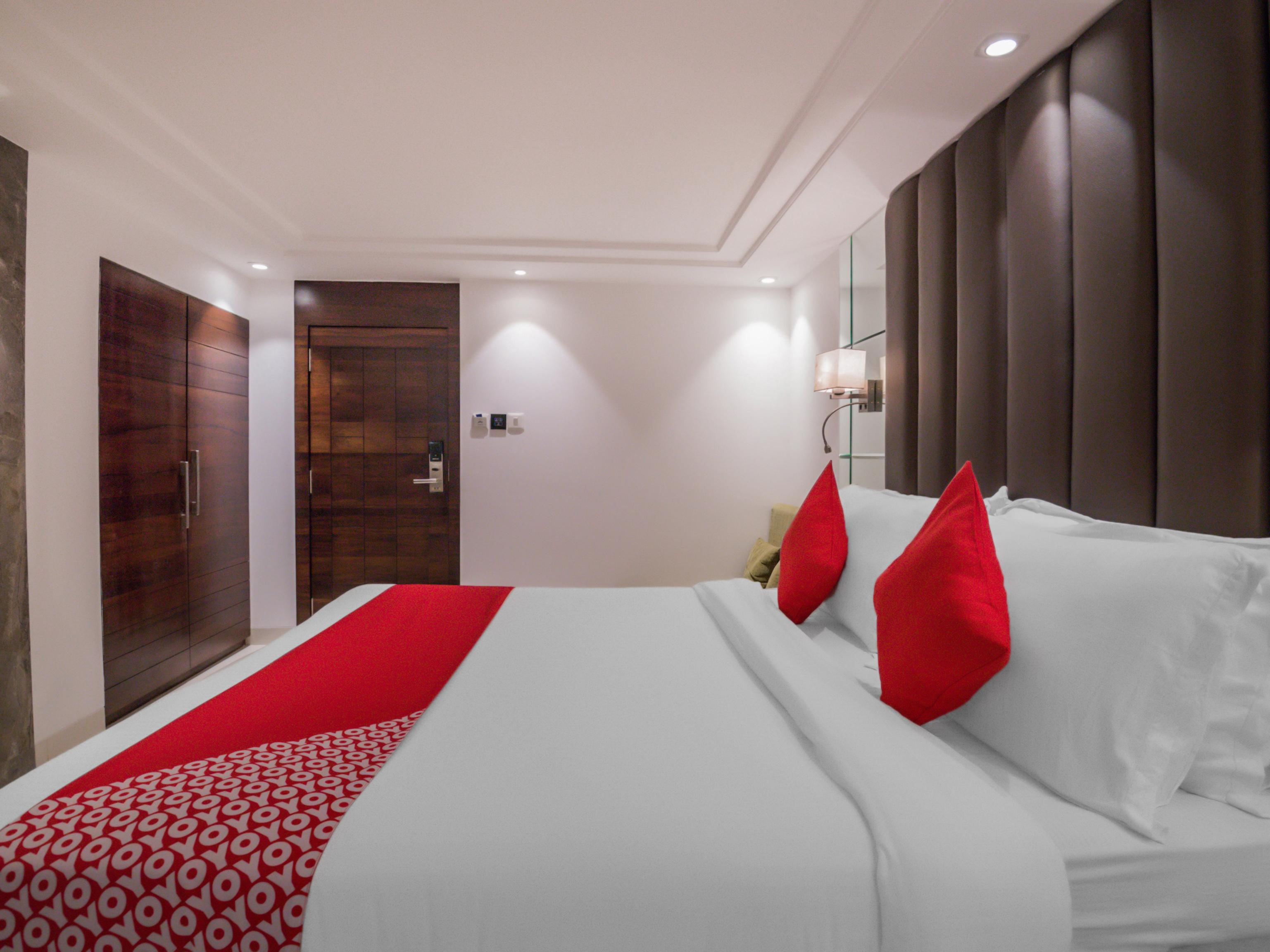 Hotel Oyo Flagship 18252 Supreme Cuffe Parade 3*