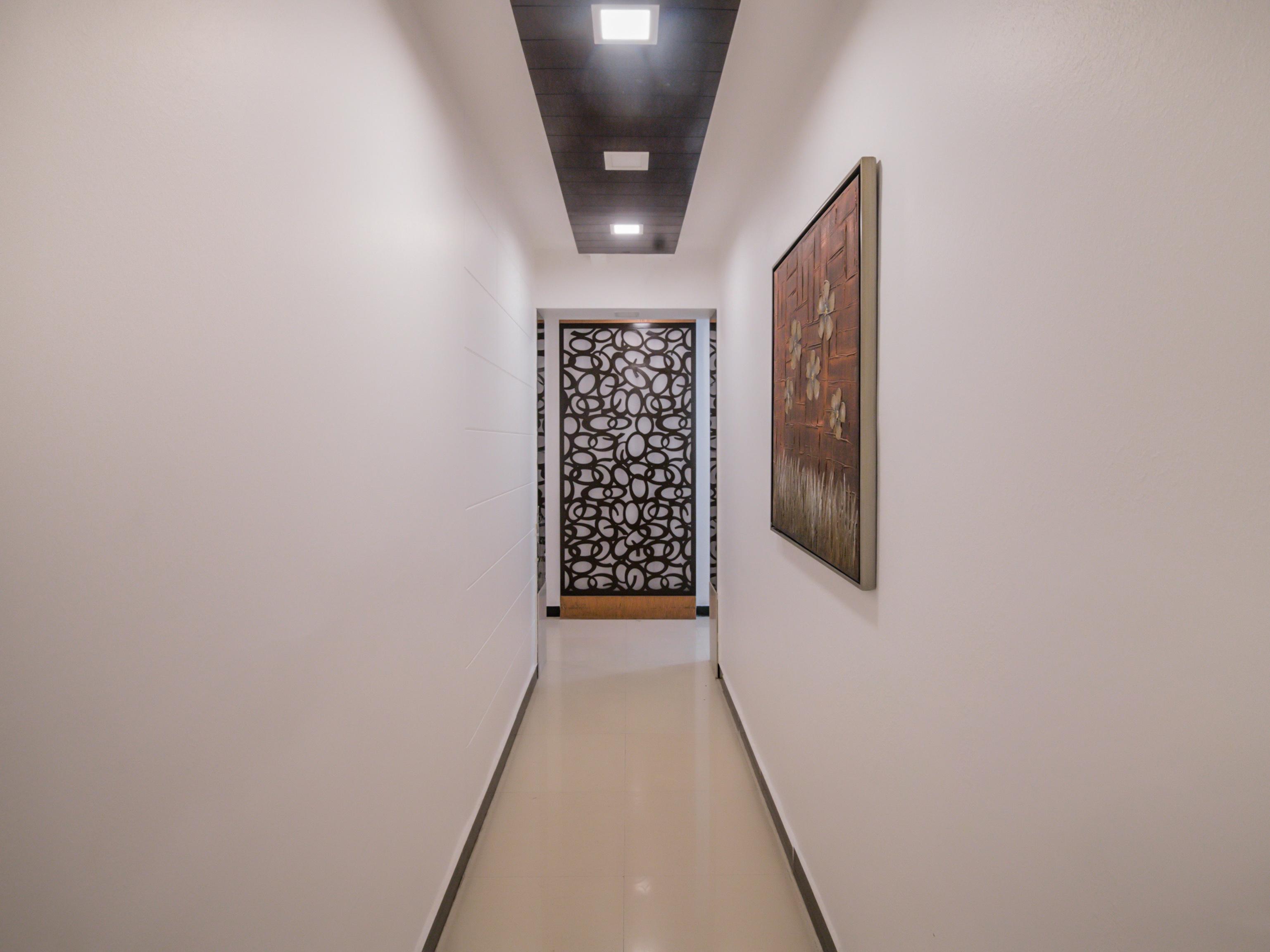 Oyo Flagship 18252 Supreme Cuffe Parade Mumbai