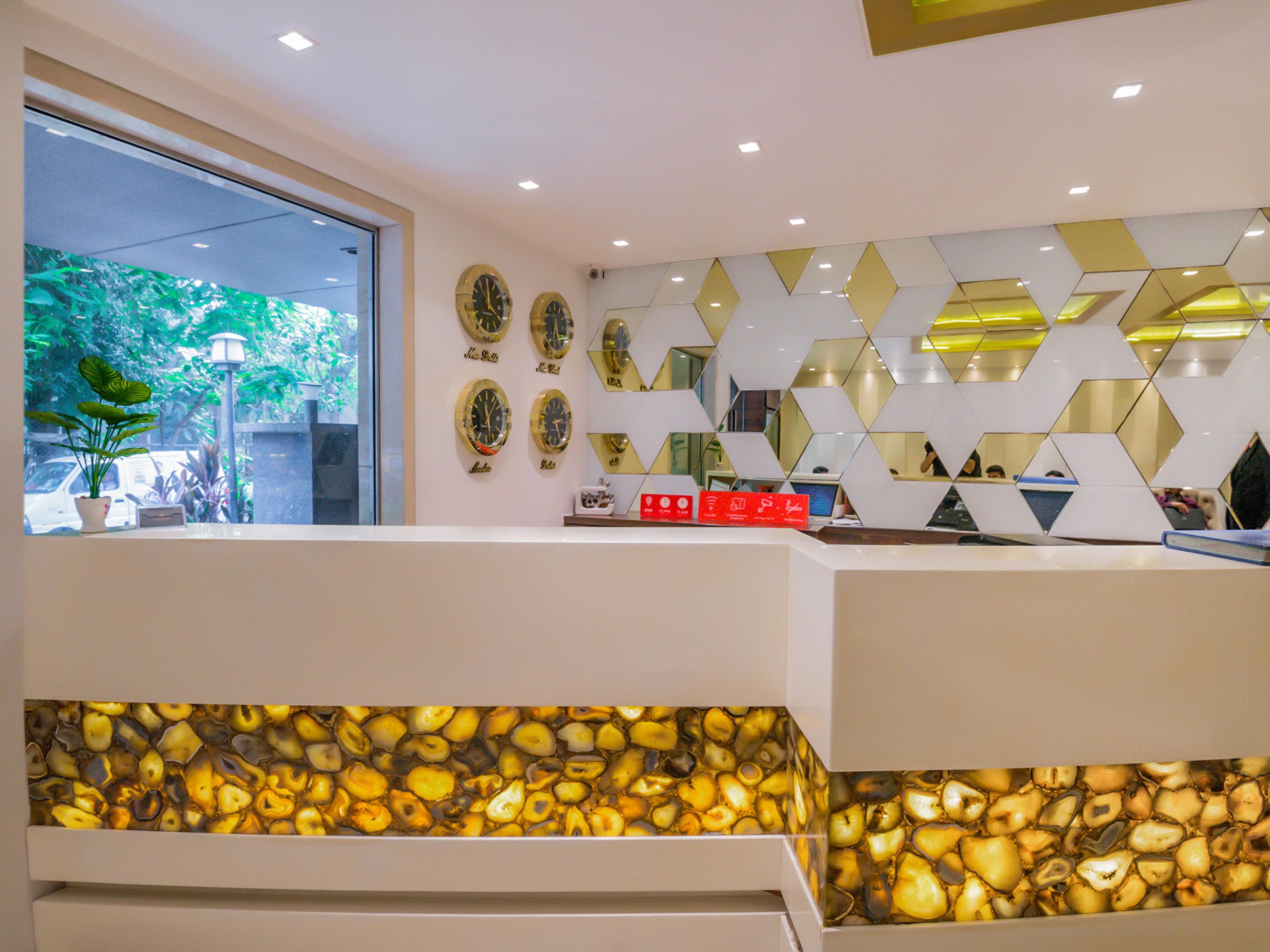 Oyo Flagship 18252 Supreme Cuffe Parade Hotel