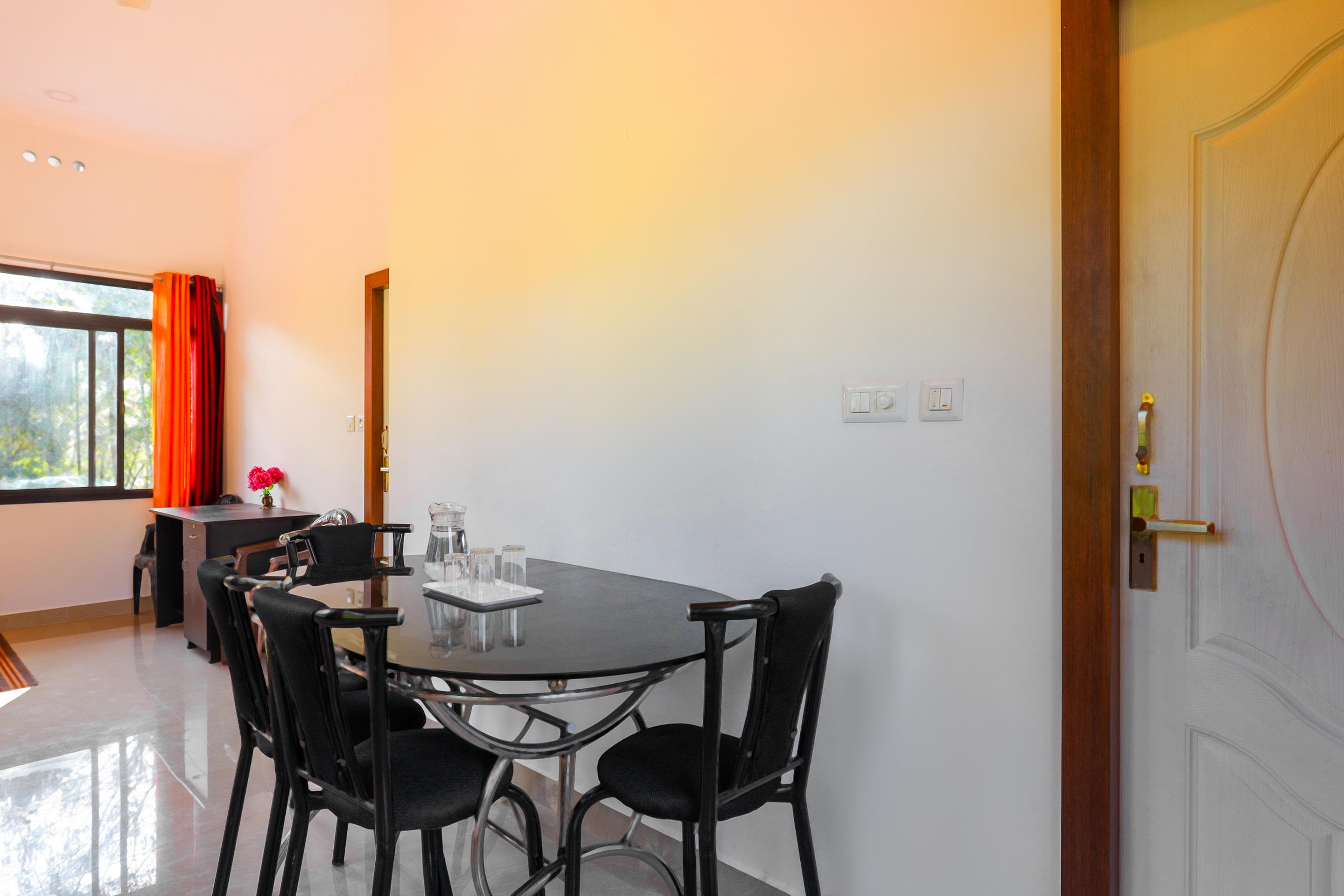 Hotel Oyo 8850 J K Regency Mumbai