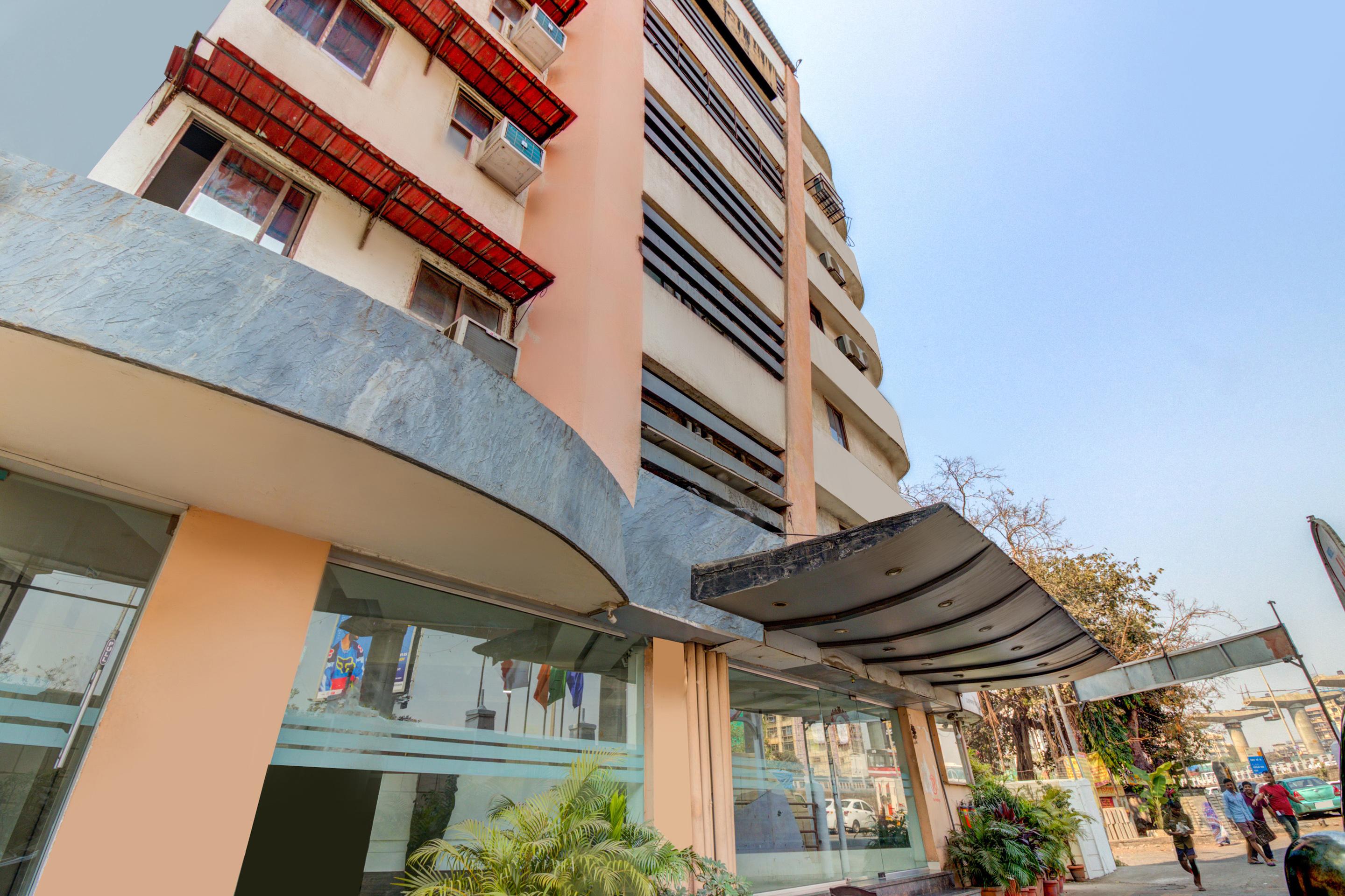 Oyo 8850 J K Regency Mumbai