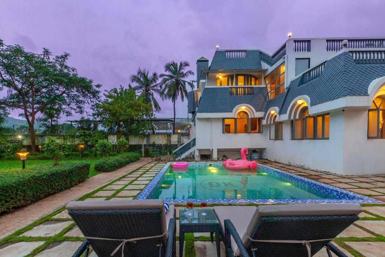 Grey Mosaics By Stayvista - Mountain-view In Vasai With Pool, Spacious Lawn & Terrace Villa Mumbai