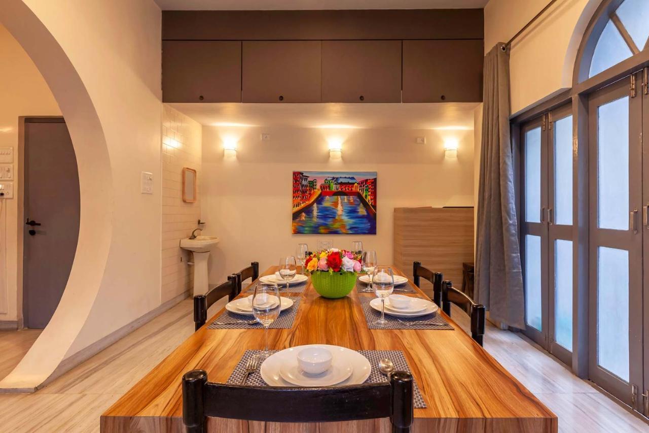 Villa Grey Mosaics By Stayvista - Mountain-view In Vasai With Pool, Spacious Lawn & Terrace *