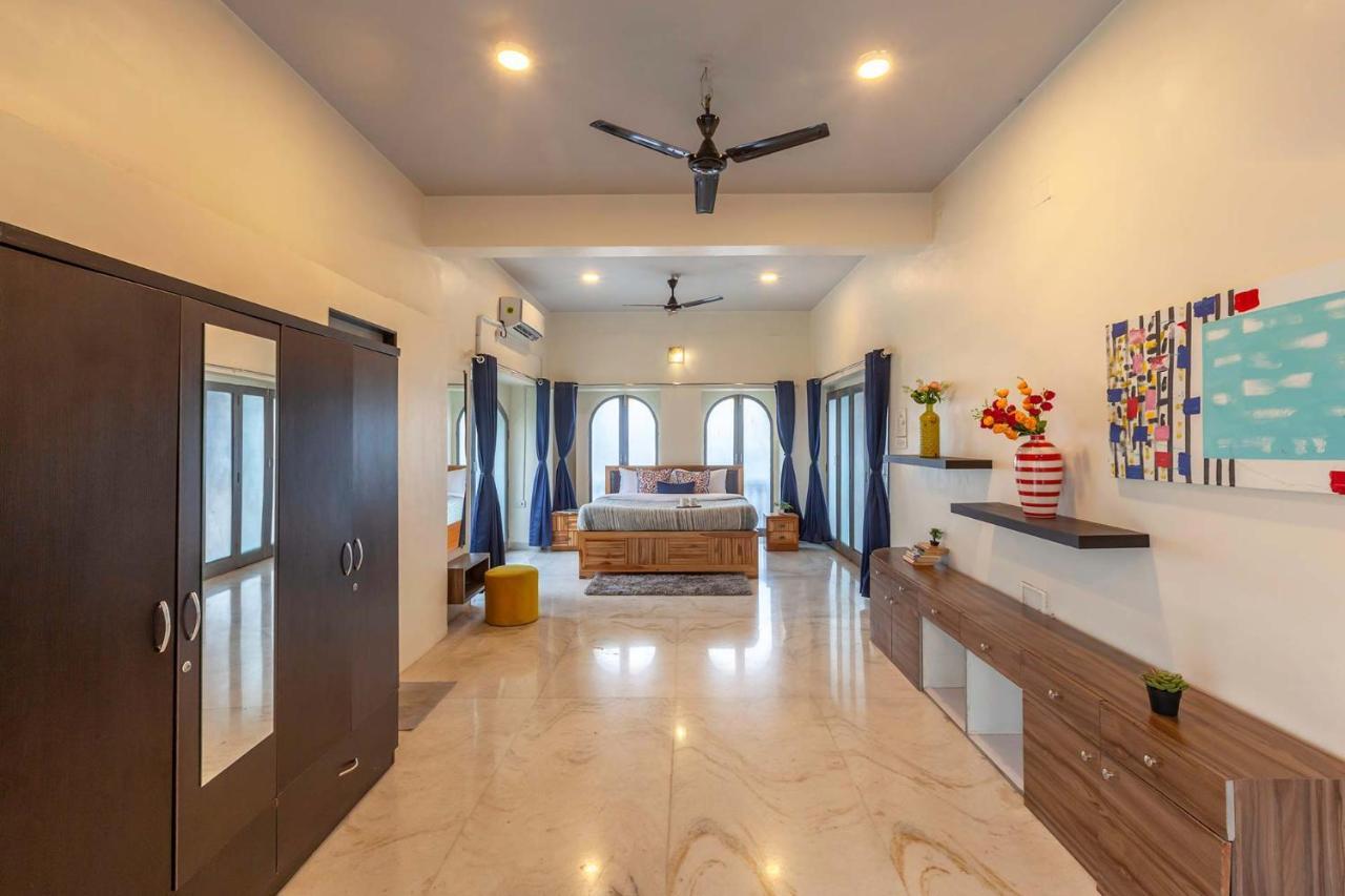 Grey Mosaics By Stayvista - Mountain-view In Vasai With Pool, Spacious Lawn & Terrace * Mumbai