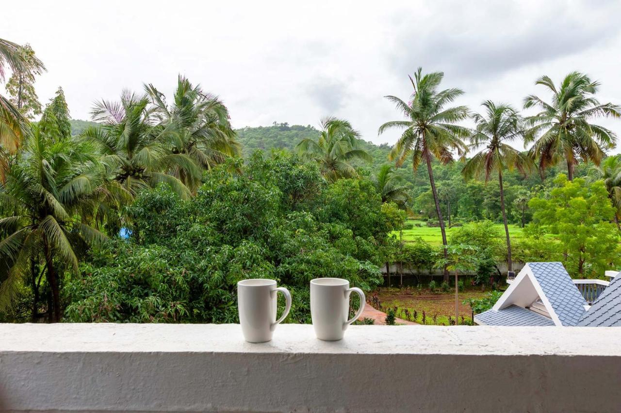 Grey Mosaics By Stayvista - Mountain-view In Vasai With Pool, Spacious Lawn & Terrace *