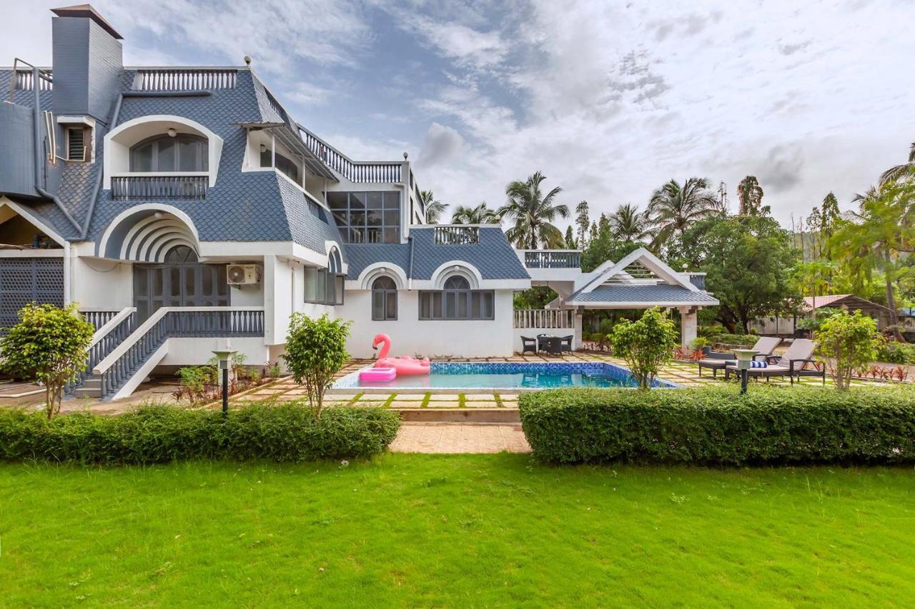 Grey Mosaics By Stayvista - Mountain-view In Vasai With Pool, Spacious Lawn & Terrace Villa Mumbai
