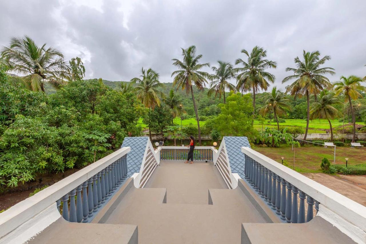 Grey Mosaics By Stayvista - Mountain-view In Vasai With Pool, Spacious Lawn & Terrace Mumbai