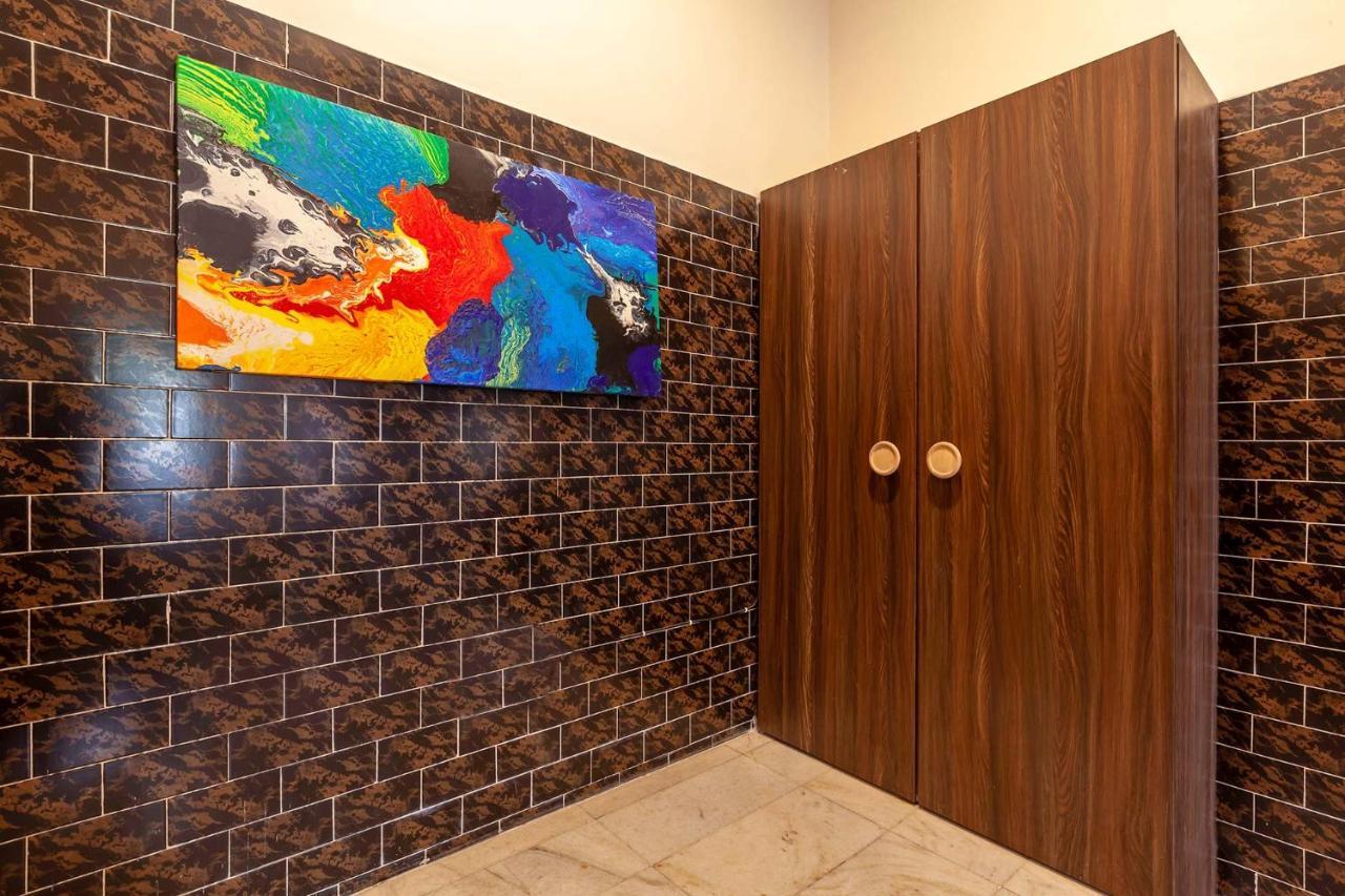Grey Mosaics By Stayvista - Mountain-view In Vasai With Pool, Spacious Lawn & Terrace