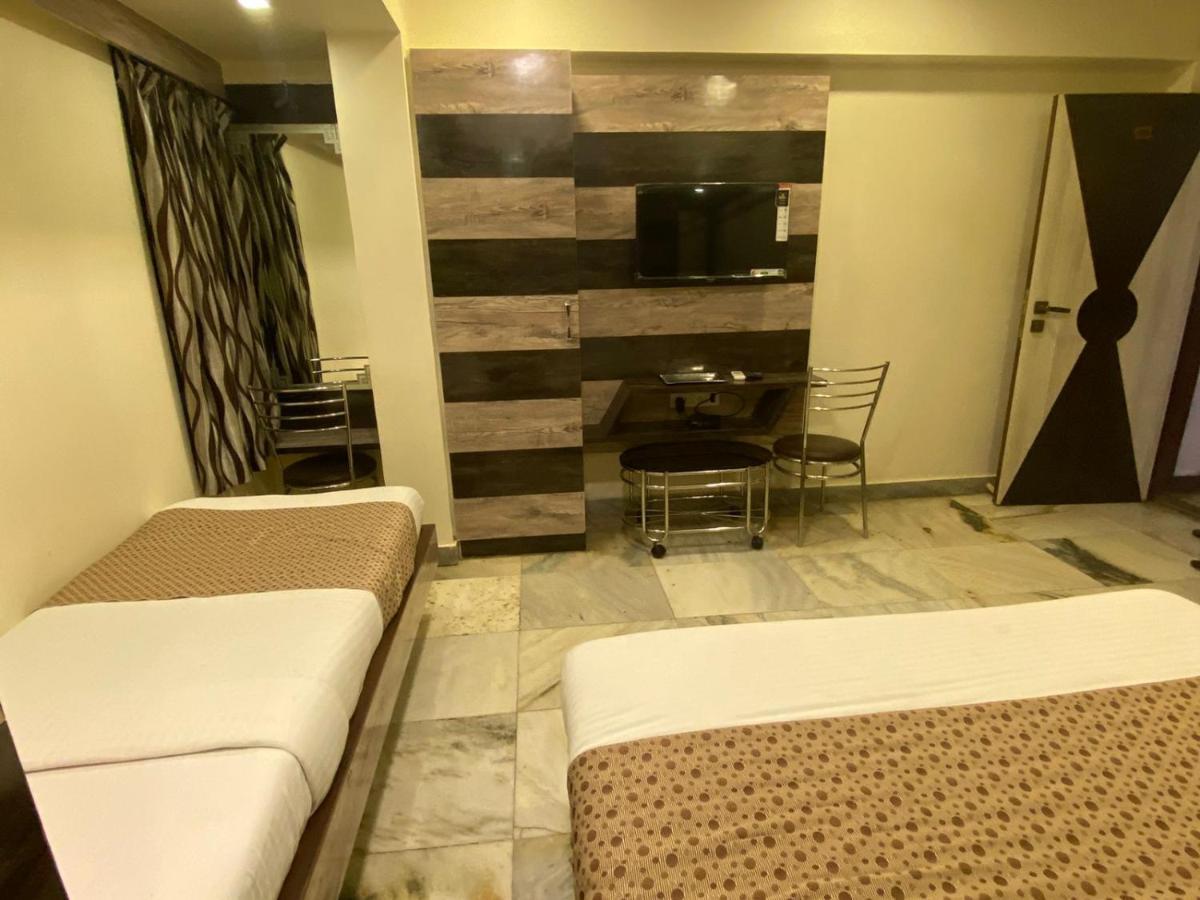 Hotel Oc Residency