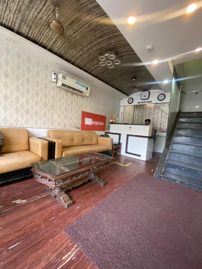 Garden Park - Near Trade Centre, Visa Consulate 3* Mumbai