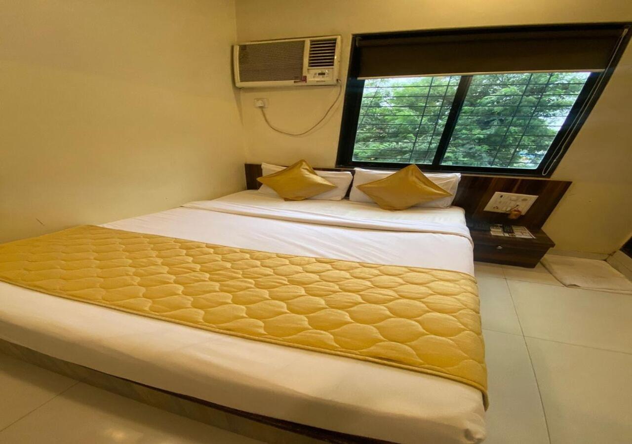 Hotel Garden Park - Near Trade Centre, Visa Consulate Mumbai