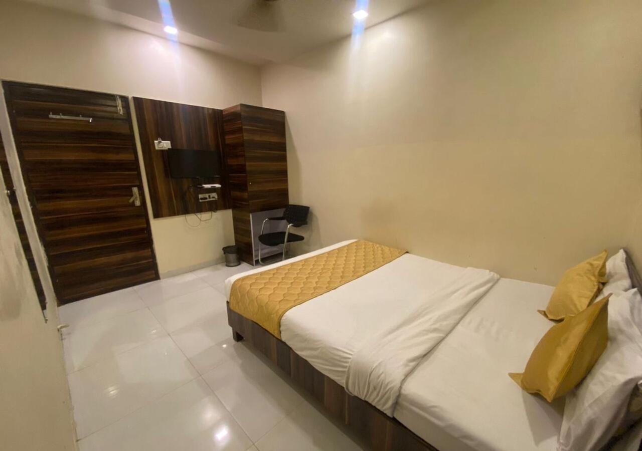 Garden Park - Near Trade Centre, Visa Consulate 3*