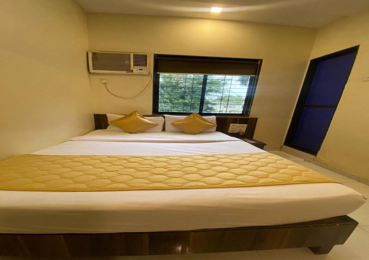 Hotel Garden Park - Near Trade Centre, Visa Consulate Mumbai