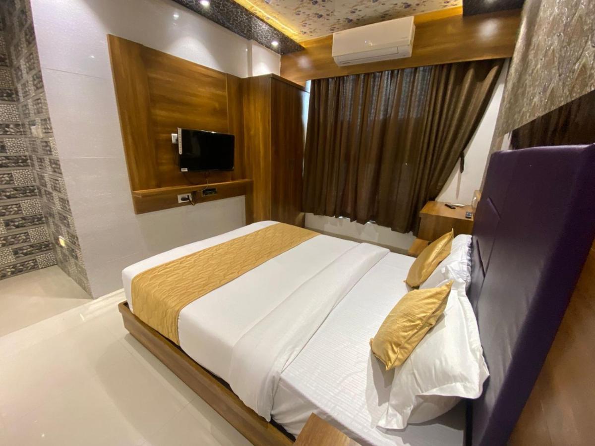 Hotel Bkc Crown - Near Trade Centre, Visa Consulate Mumbai