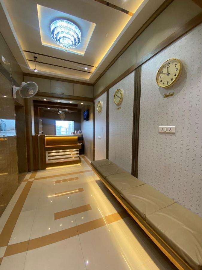 Hotel Bkc Crown - Near Trade Centre, Visa Consulate Mumbai