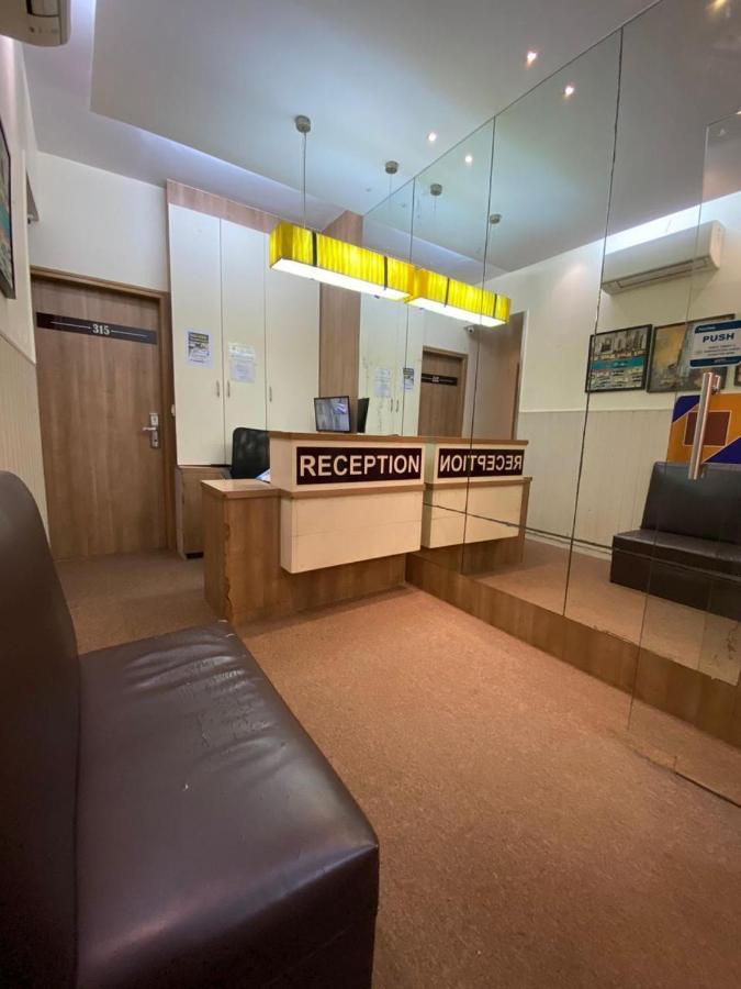 Airport Prime -near International Airport Andheri East 3* Mumbai