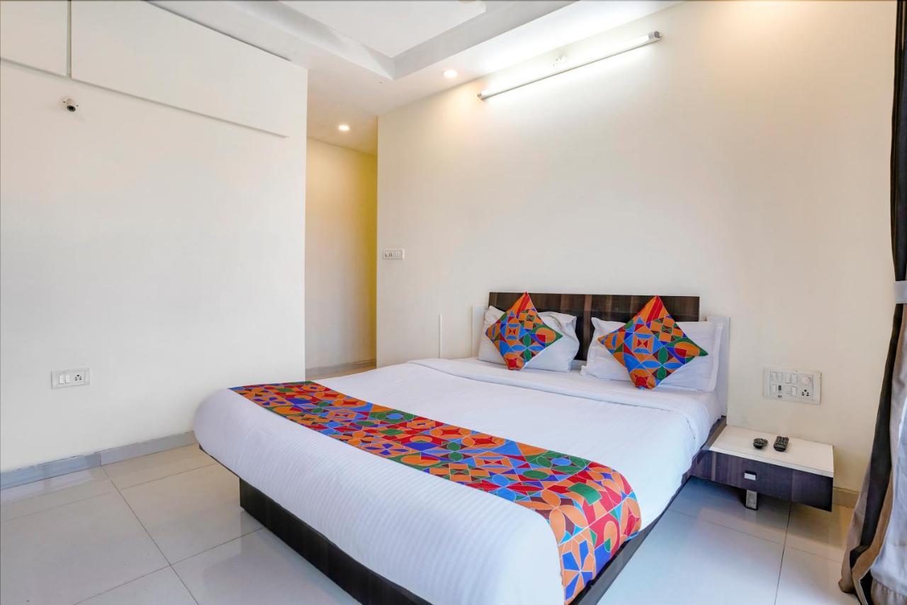Hotel Fabhotel Shree Balaji Mumbai