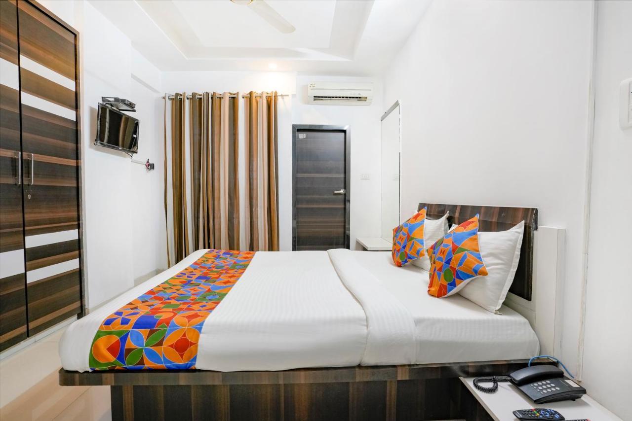 Hotel Fabhotel Shree Balaji 3*