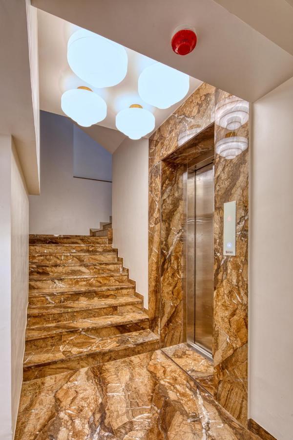 Hotel Ariana Residency 4*