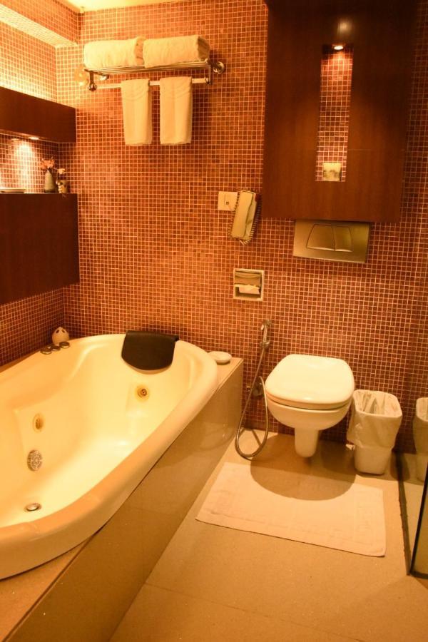 Ramee Guestline Juhu Mumbai