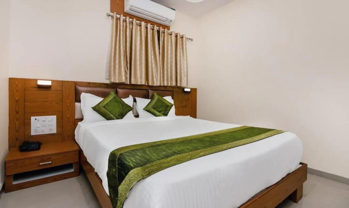 Hotel Volga Plaza Mumbai