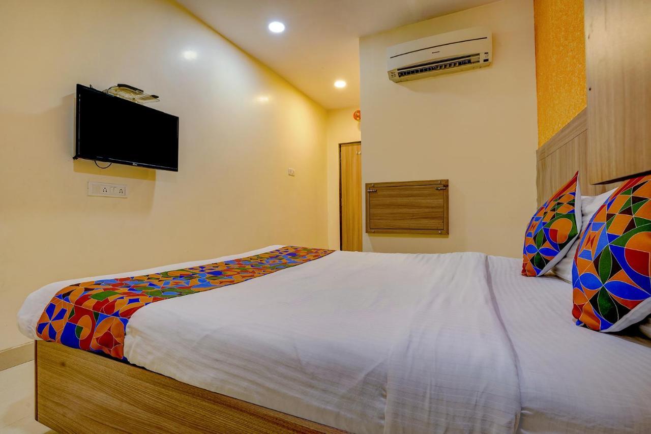Hotel Fabexpress Prakash 3*