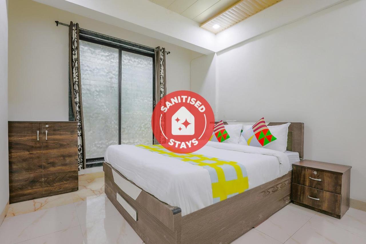 Oyo Redwing Hotel Mumbai