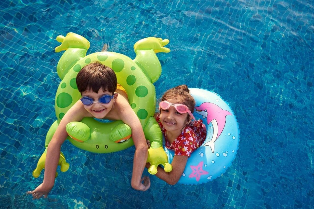 Muza Hotels At Eskay Resorts * Mumbai