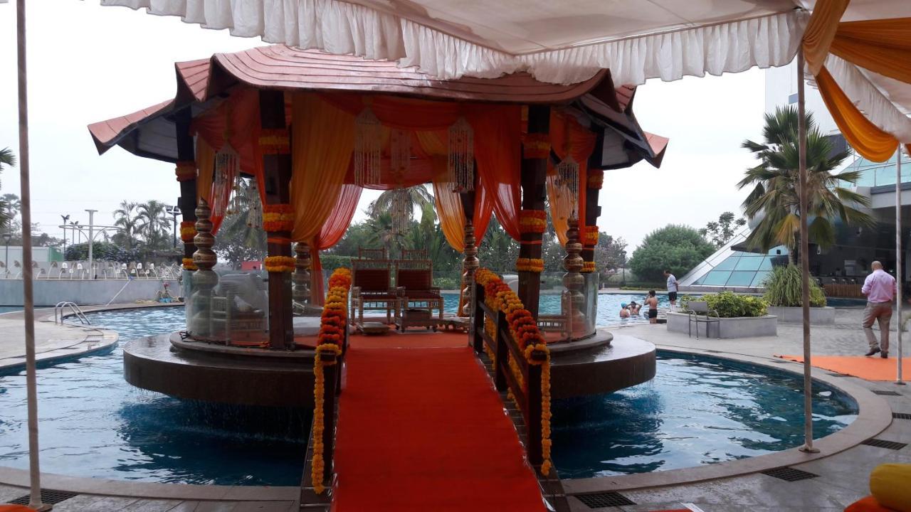 Muza Hotels At Eskay Resorts Resort *
