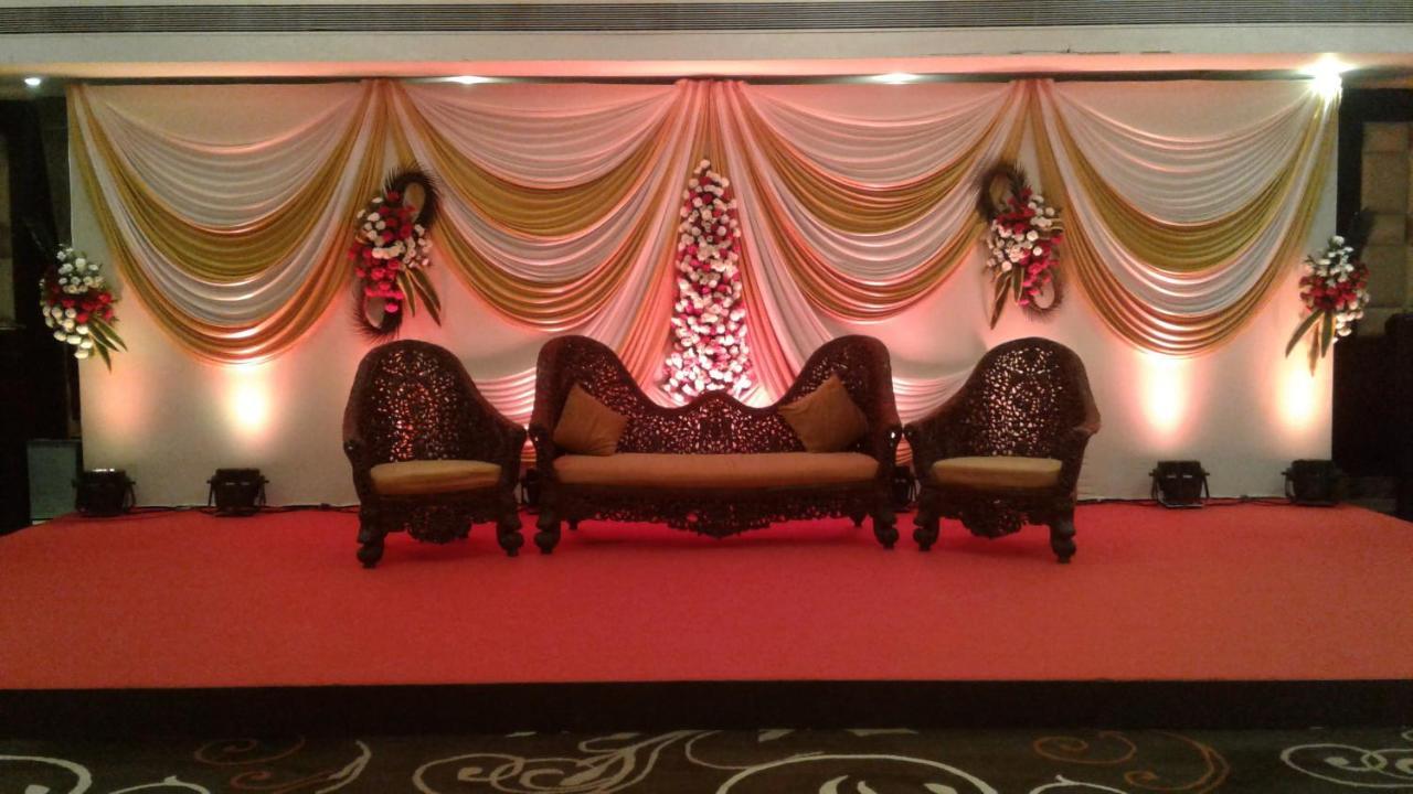 Muza Hotels At Eskay Resorts Resort *