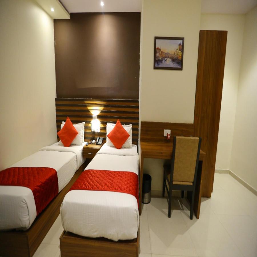 Universal Garden - Near Barc, Chembur 3* Mumbai