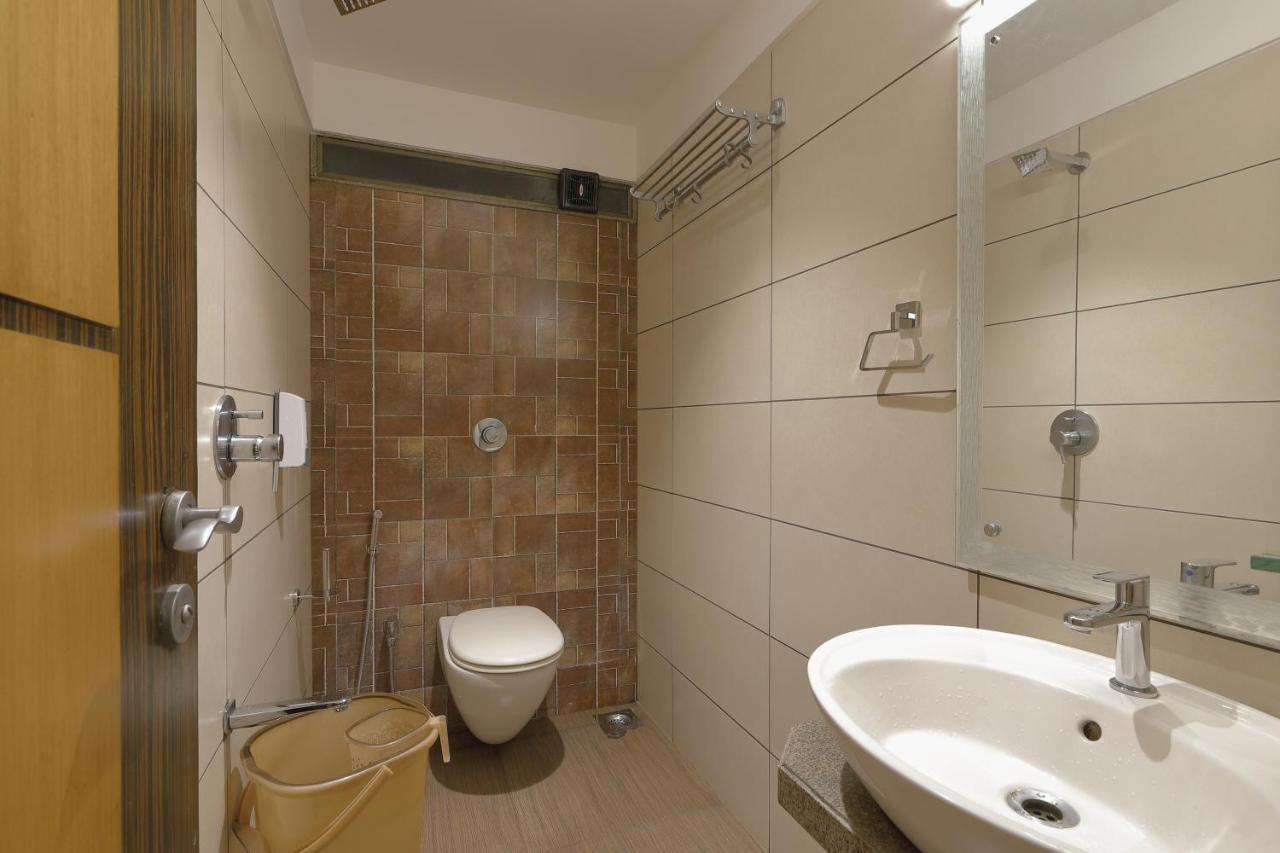 Hotel Ariana Residency