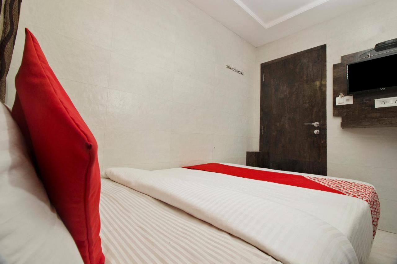 Oyo 6312 Paris Residency 3* Mumbai