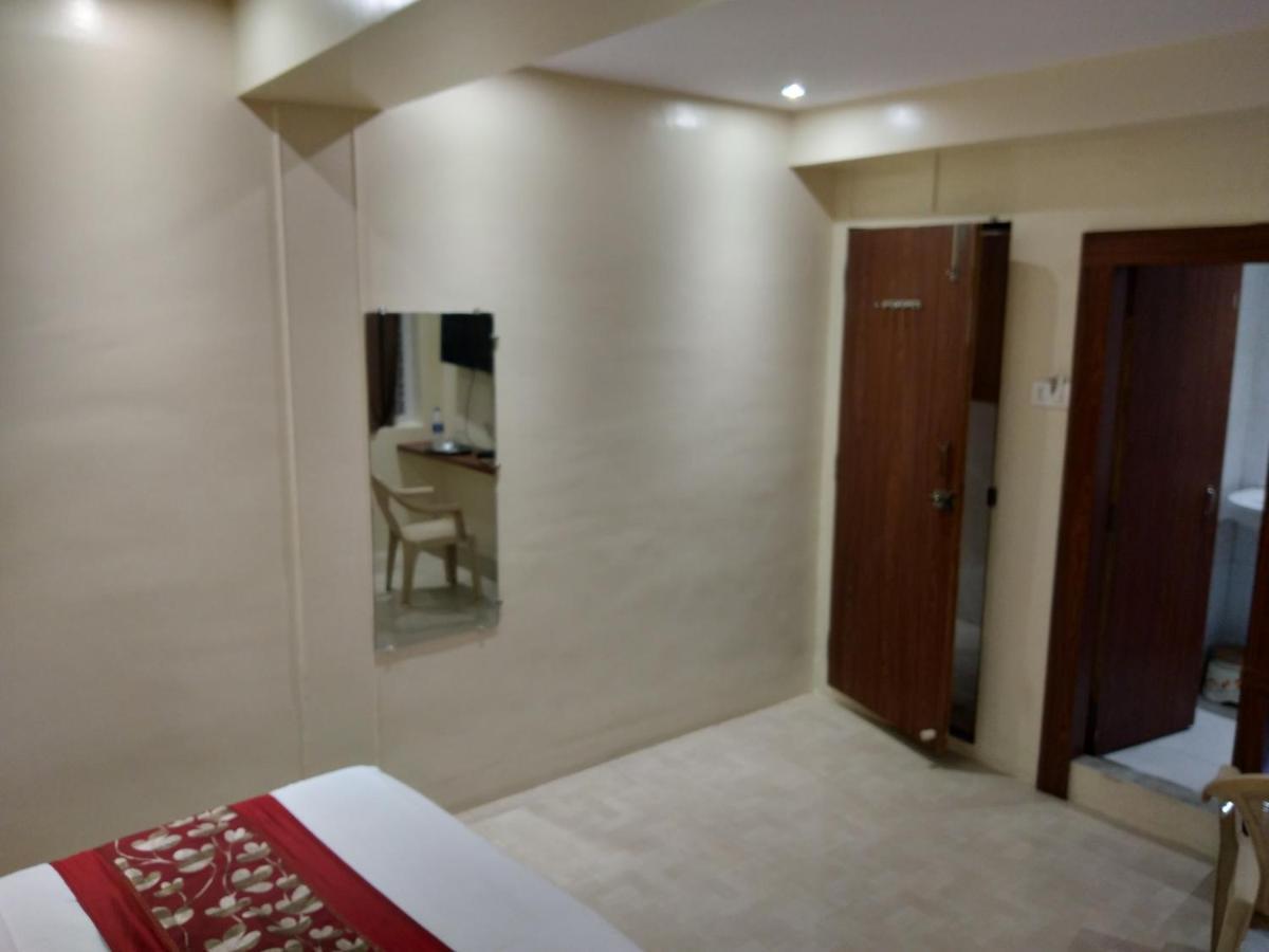 Hotel Rk Hotel-near Grant Road Railway Station Mumbai