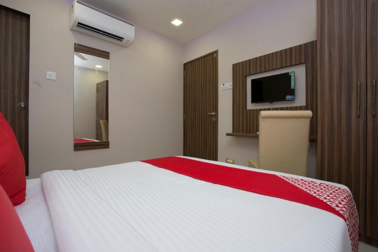 Oyo Blue Sapphire Residency Near Chhatrapati Shivaji International Airport Mumbai