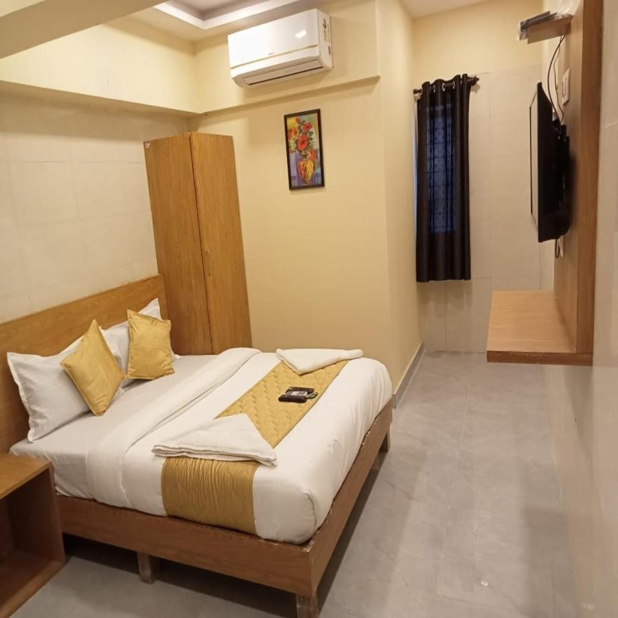 Hotel New Sarah Inn, Andheri West