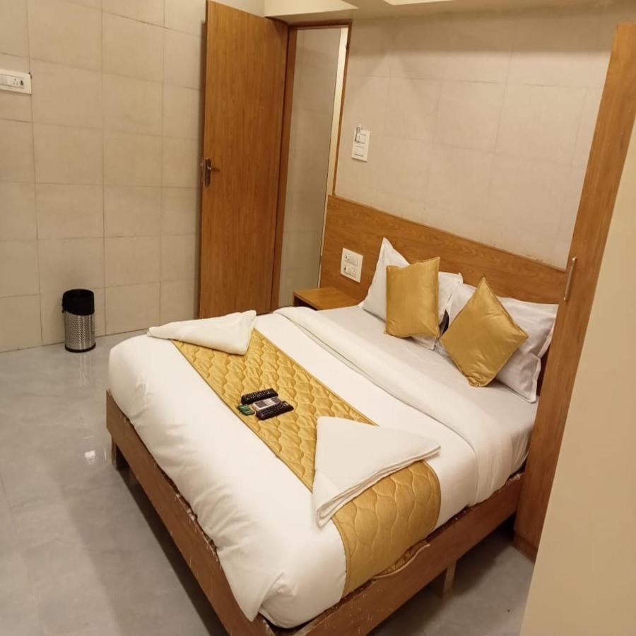 New Sarah Inn, Andheri West 3*