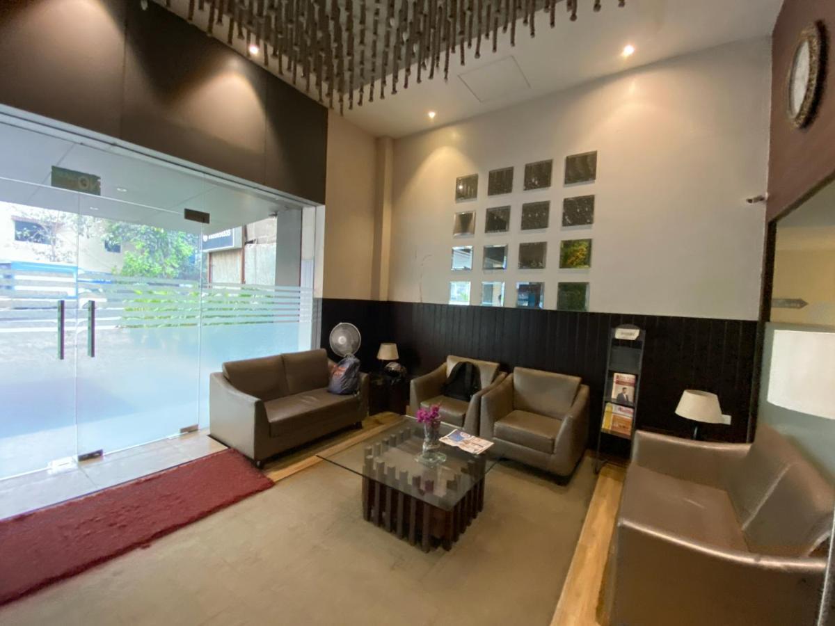Hotel Regal International - Near International Airport Andheri East 3*