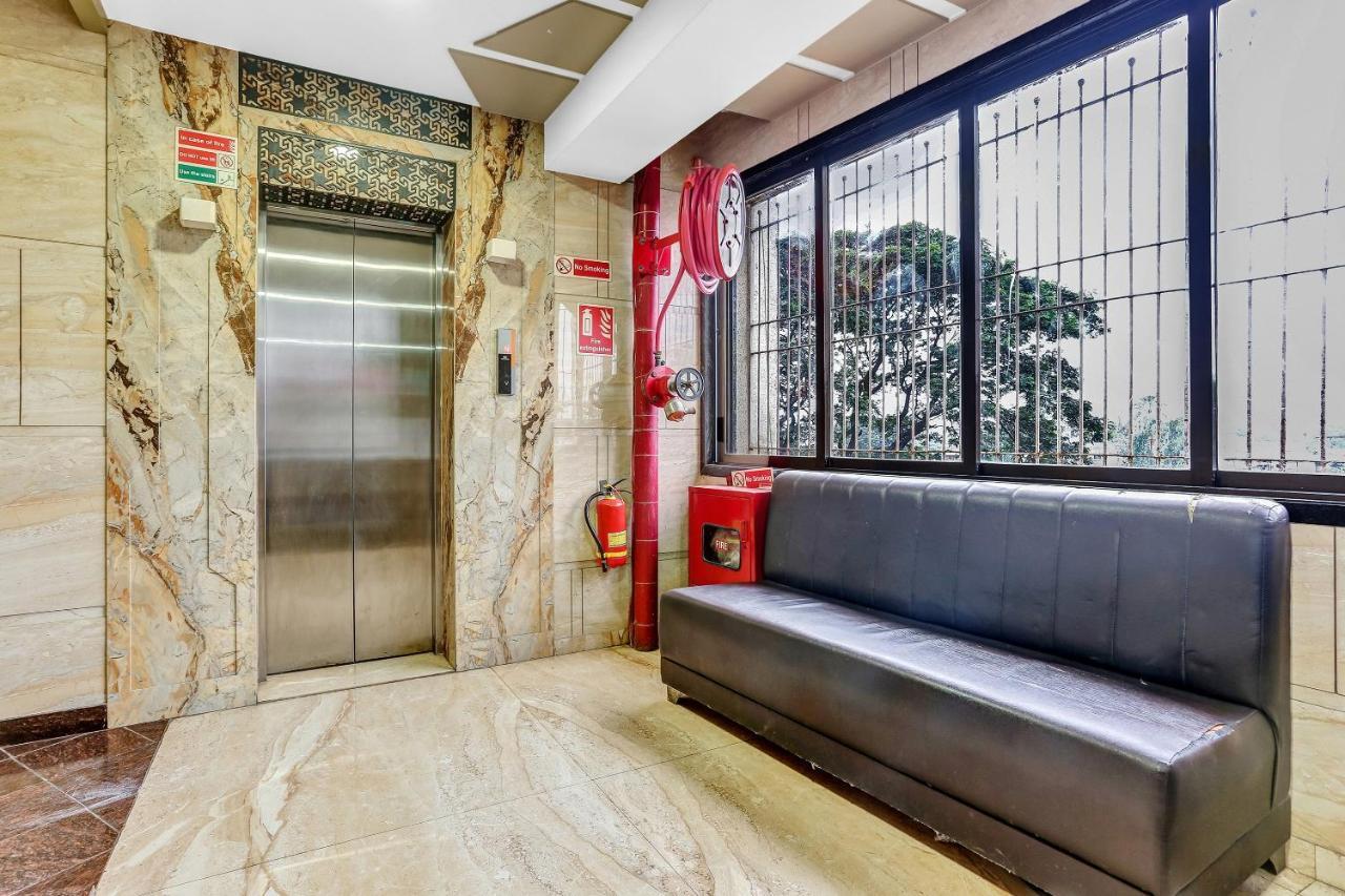 Hotel Capital O 84079 Falcon