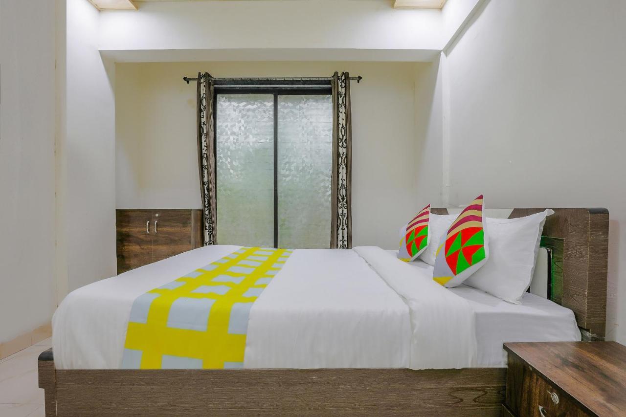 Oyo Redwing 3* Mumbai