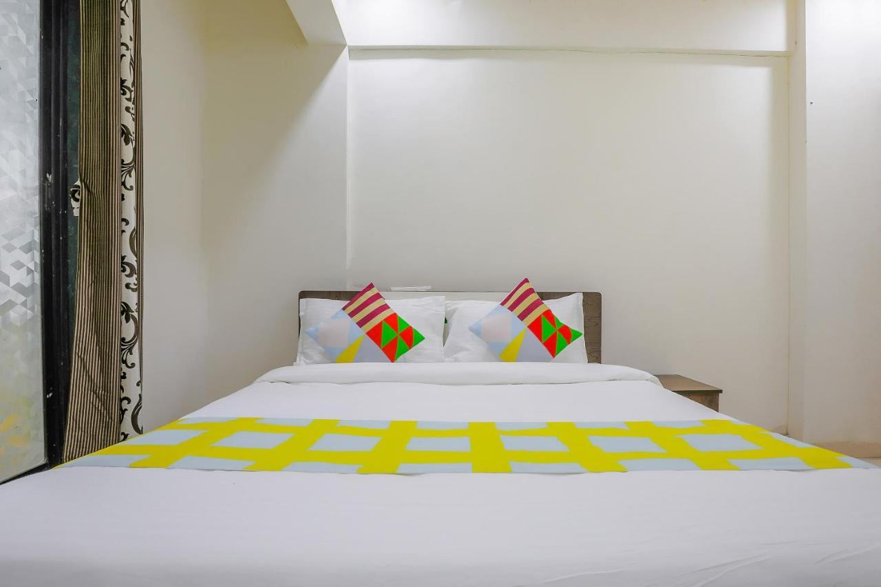 Oyo Redwing Hotel Mumbai