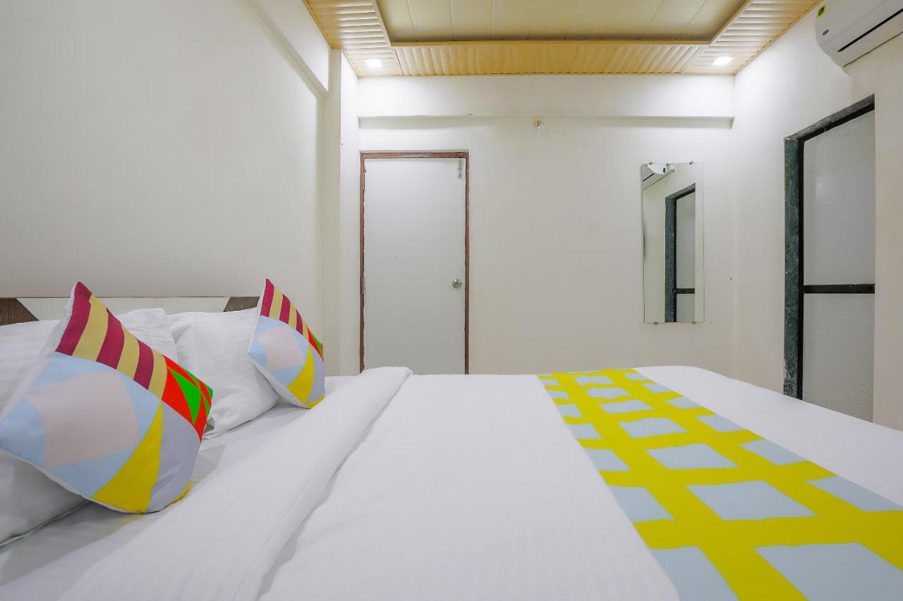 Oyo Redwing Hotel