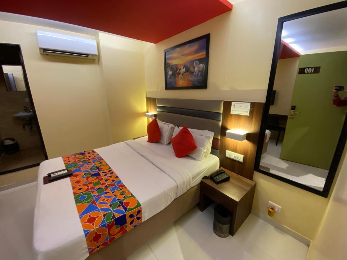 Regal International - Near International Airport Andheri East 3* Mumbai